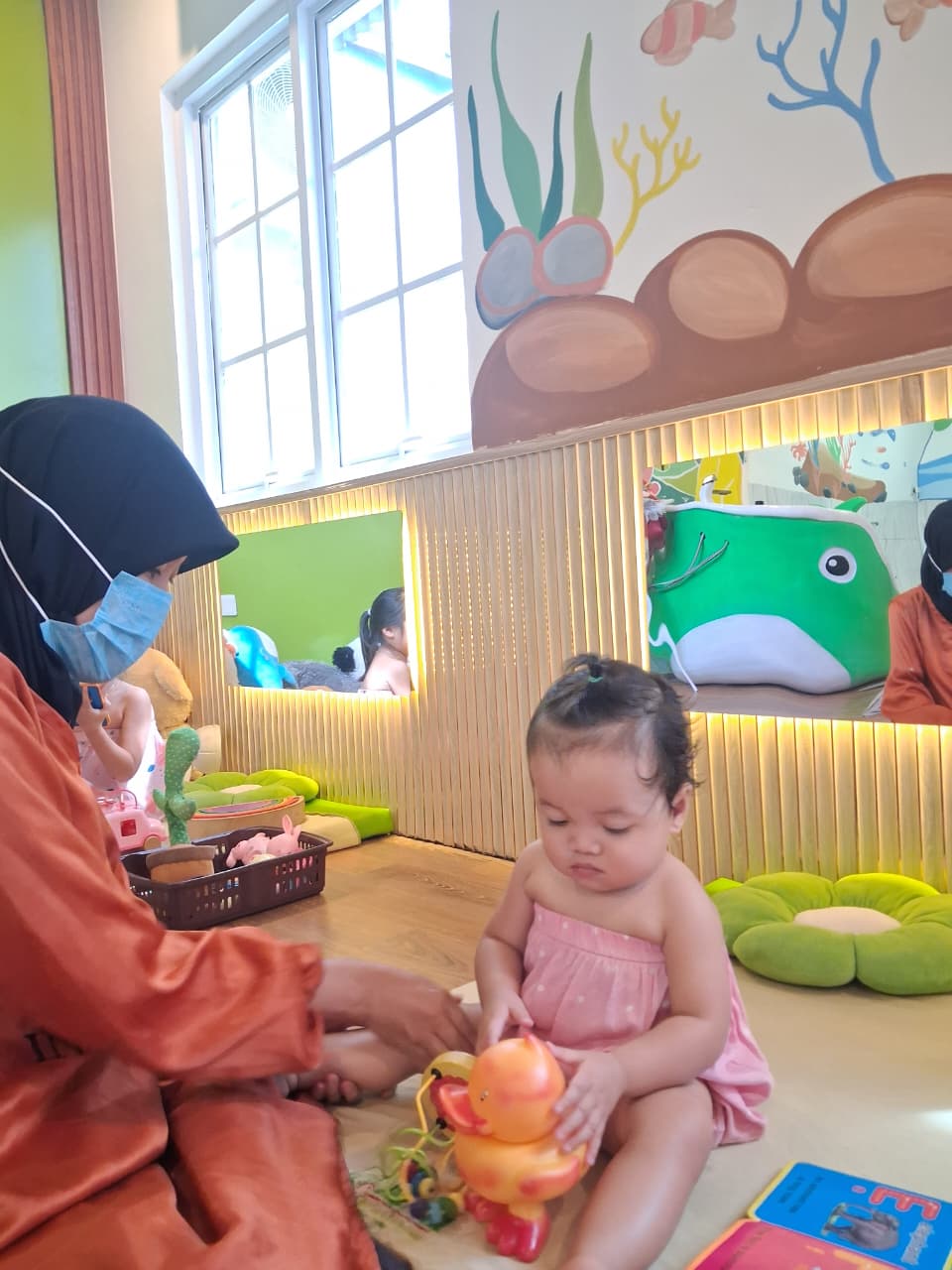 Pijat Bayi Pangkalpinang memberikan Stimulasi Terbaik untuk Tumbuh Kembang Si Kecil di Inzi Care. Info layanan hubungi 0823-7454-1346